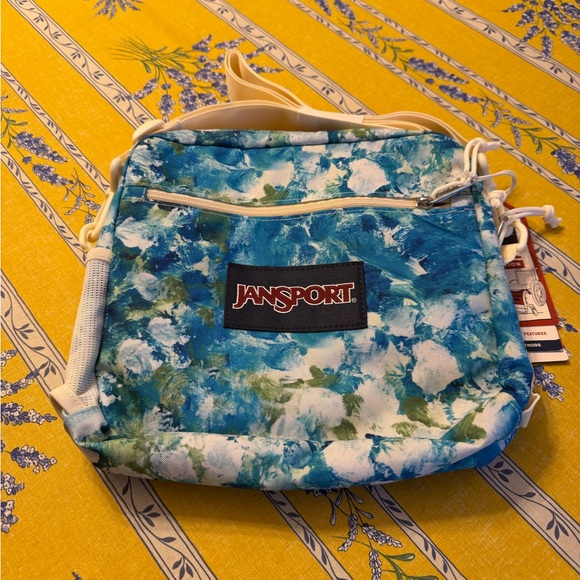 Jansport Central Adaptive Crossbody Accessory Bag. In White Flowers. NWT - Picture 10 of 10